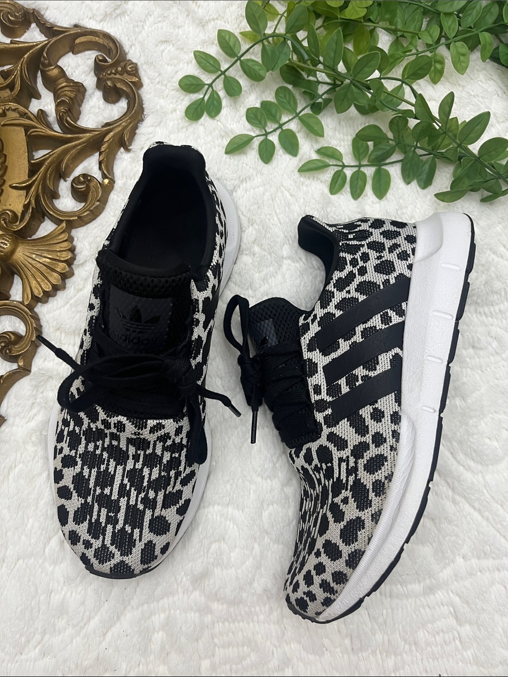 Adidas Women’s Black & White Leopard Sneakers size 8.5